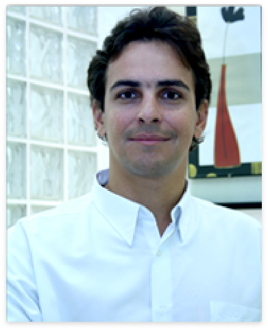 Foto do Dr. Ricardo Santiago